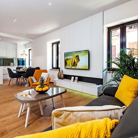 Apartments Vincero 罗维尼 外观 照片
