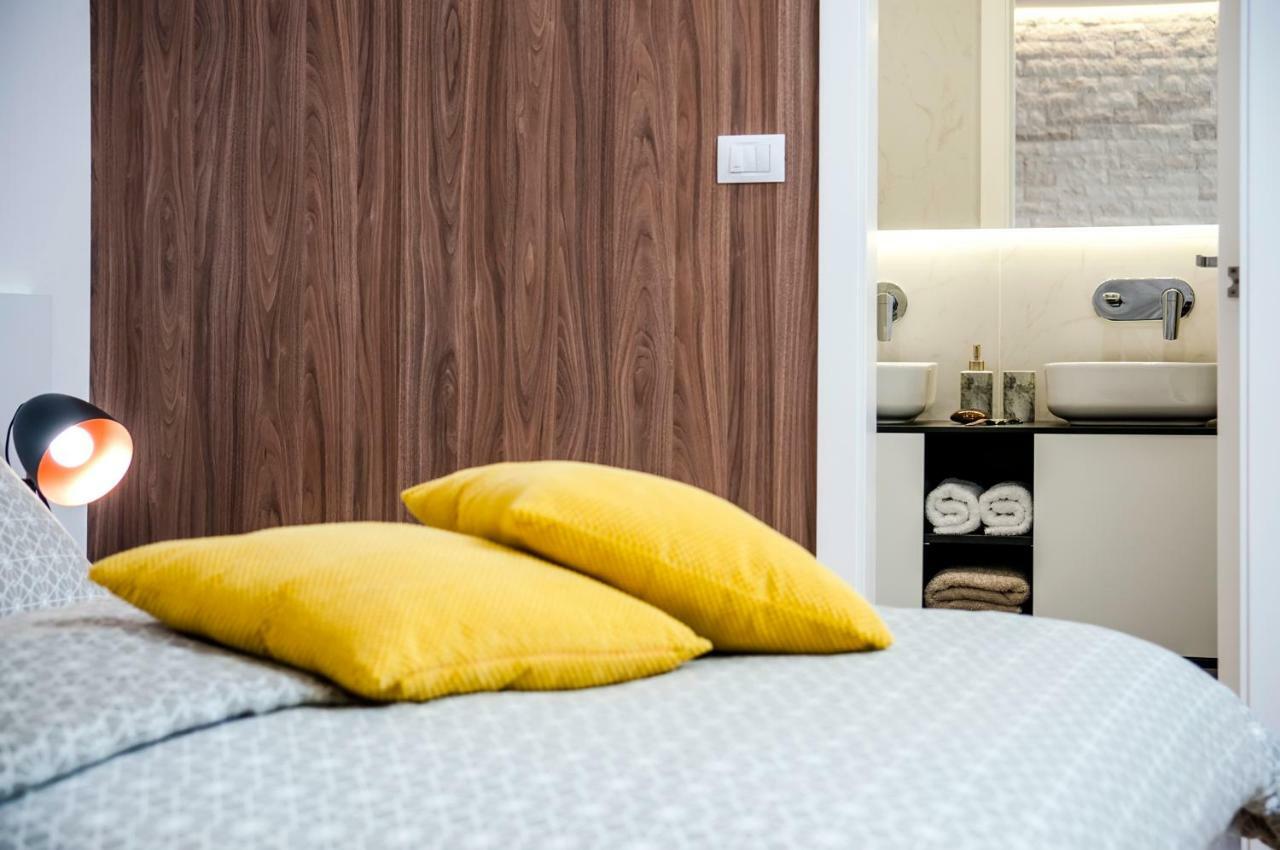 Apartments Vincero 罗维尼 外观 照片
