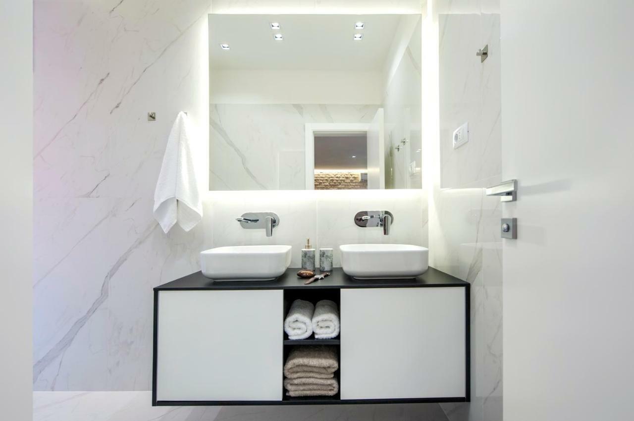 Apartments Vincero 罗维尼 外观 照片