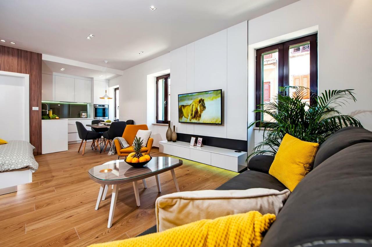 Apartments Vincero 罗维尼 外观 照片
