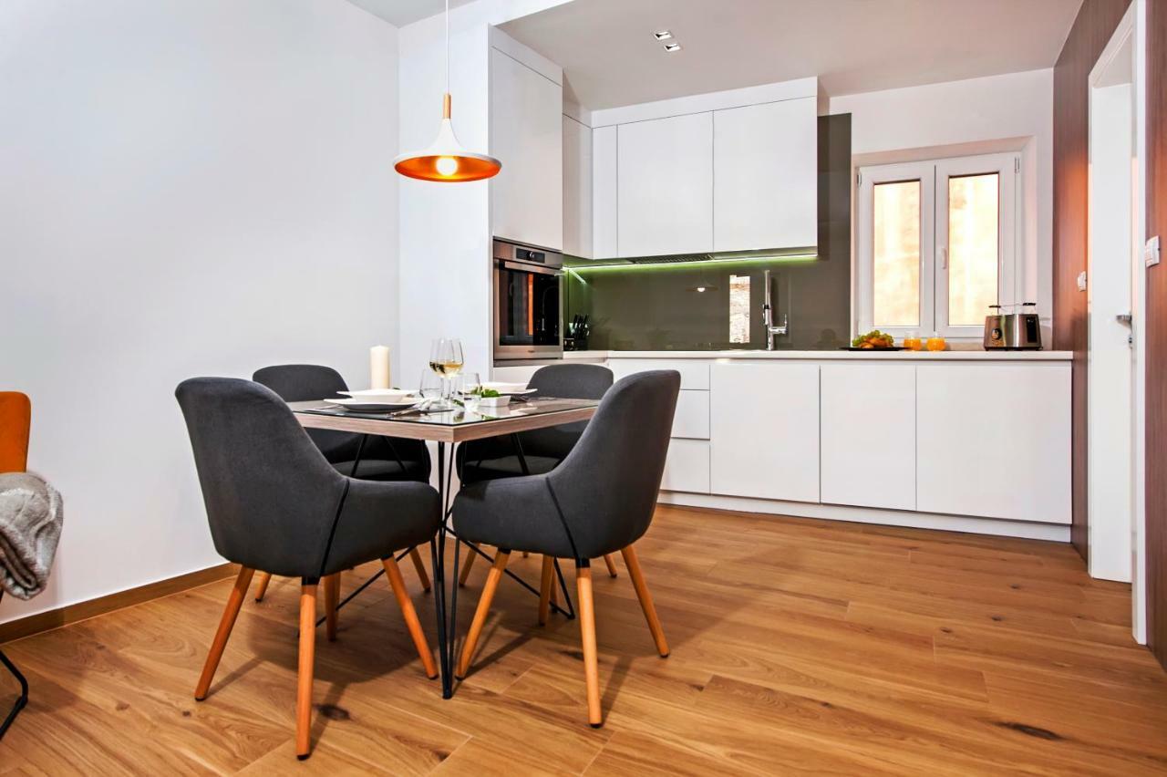 Apartments Vincero 罗维尼 外观 照片